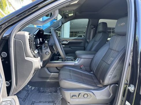 Used 2024 Chevrolet Silverado 1500 High Country RWD image 30