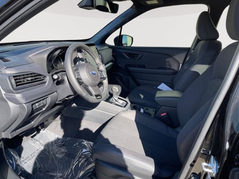 Used 2025 Subaru Forester Premium w/ Convenience Package #1 image 9