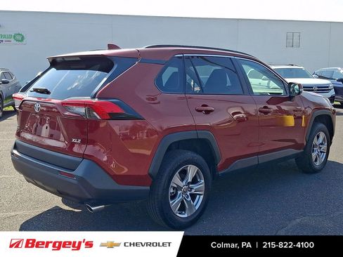 Used 2023 Toyota RAV4 XLE image 5
