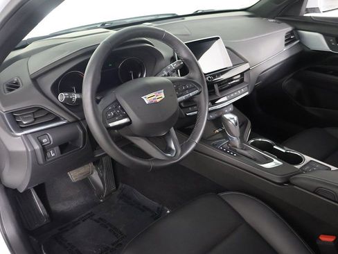 Used 2025 Cadillac CT4 Luxury RWD image 29