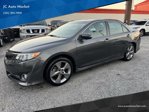 Used 2012 Toyota Camry SE w/ Leather Pkg image 1