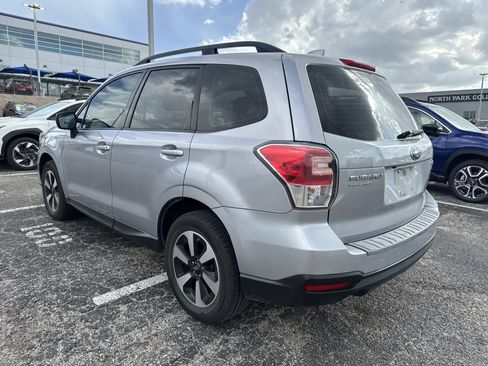 Used 2017 Subaru Forester 2.5i w/ Alloy Wheel Package AWD/4WD image 5