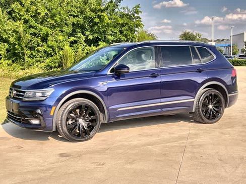Used 2021 Volkswagen Tiguan SEL Premium R-Line AWD/4WD image 4