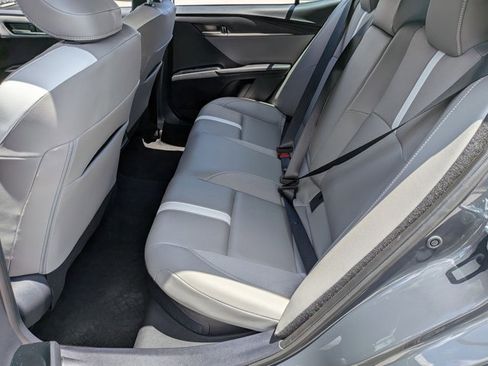 Used 2025 Toyota Camry SE FWD image 18