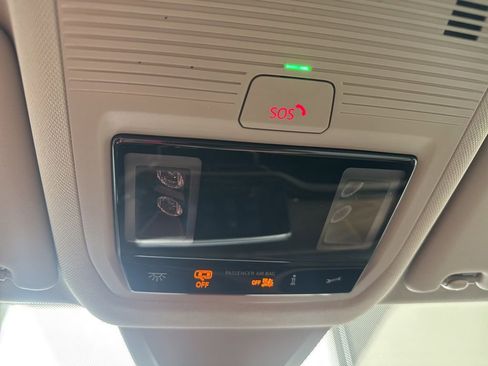 New 2026 Volkswagen Atlas SE image 24