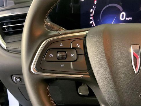 Used 2025 Buick Encore GX Preferred AWD/4WD image 18