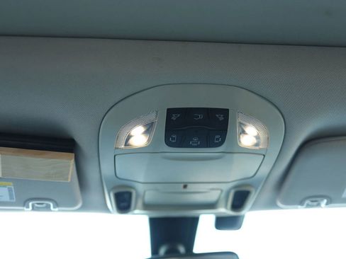 Used 2019 Chrysler Pacifica Limited FWD image 38