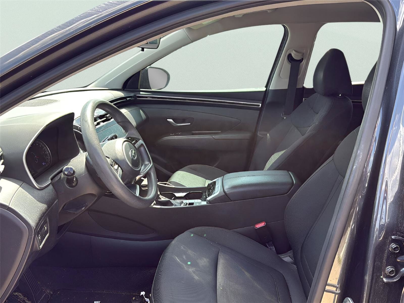 Used 2022 Hyundai Tucson SEL AWD/4WD image 2