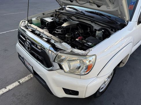 Used 2015 Toyota Tacoma 2WD Double Cab w/ SR5 Package image 32