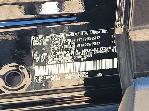 Used 2025 Toyota RAV4 XLE FWD image 29