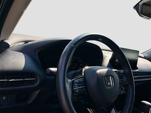 Used 2024 Honda HR-V EX-L image 9