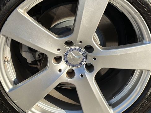 Used 2011 Mercedes-Benz E 350 4MATIC Sedan image 7