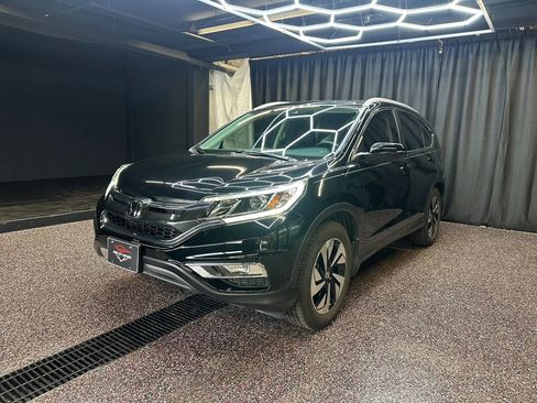 Used 2016 Honda CR-V Touring image 3