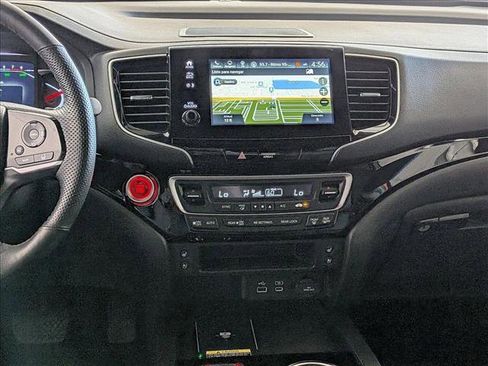 Certified 2024 Honda Passport Black Edition image 14