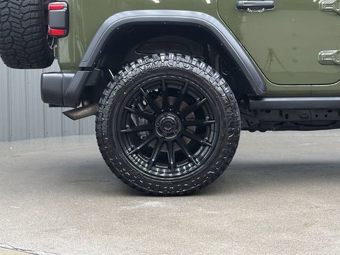 Used 2024 Jeep Wrangler Unlimited AWD/4WD image 12