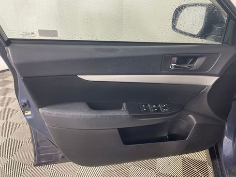 Used 2014 Subaru Outback 2.5i Premium w/ Moonroof Package & Eyesight image 11