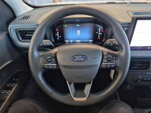 New 2025 Ford Maverick XL image 25