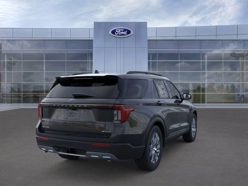 New 2026 Ford Explorer Active w/ Active Comfort Package AWD/4WD image 9