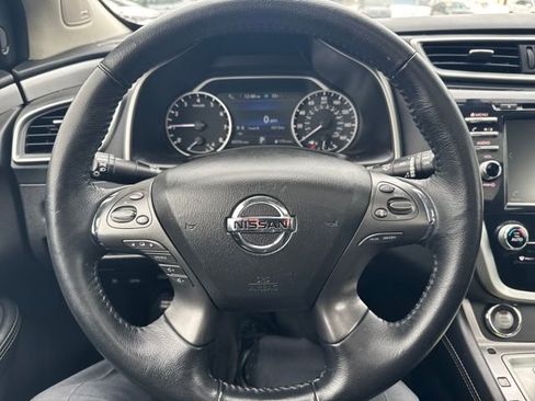 Used 2019 Nissan Murano SV w/ Premium Package image 17
