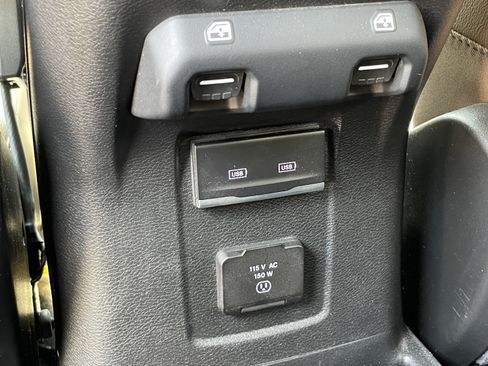 Used 2023 Jeep Wrangler Unlimited Rubicon w/ LED Lighting Group AWD/4WD image 37