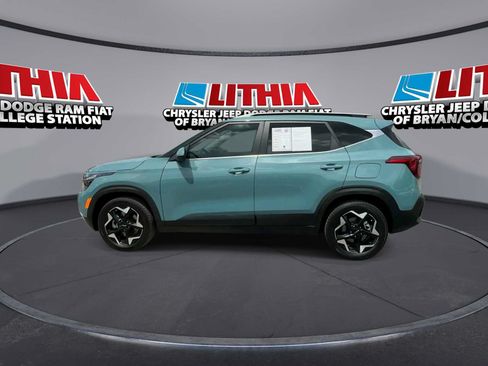 Used 2024 Kia Seltos EX AWD/4WD image 5