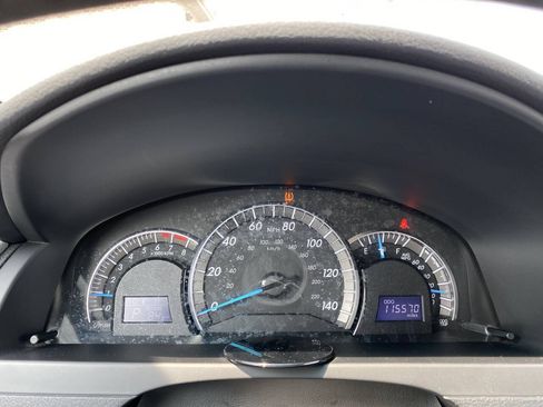 Used 2014 Toyota Camry SE FWD image 25