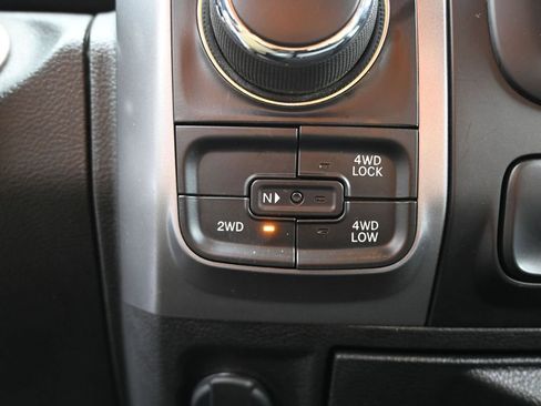 Used 2024 RAM 1500 Classic SLT AWD/4WD image 20