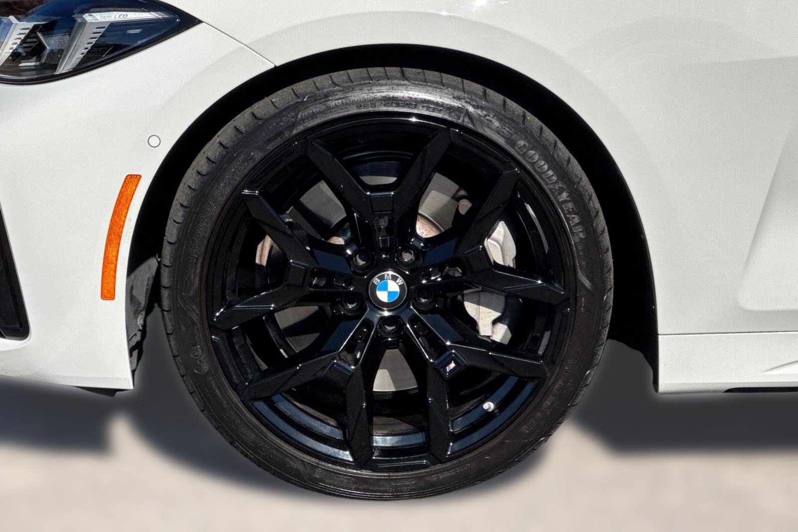 Used 2025 BMW 430i Coupe w/ M Sport Package RWD image 12