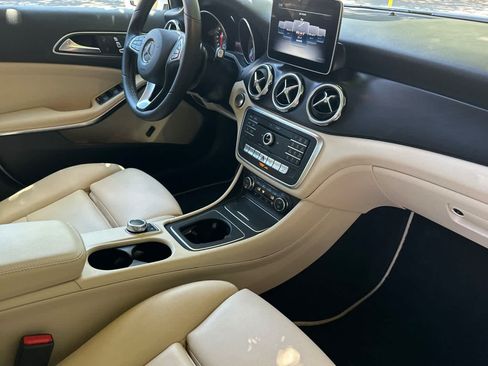 Used 2019 Mercedes-Benz GLA 250 image 15