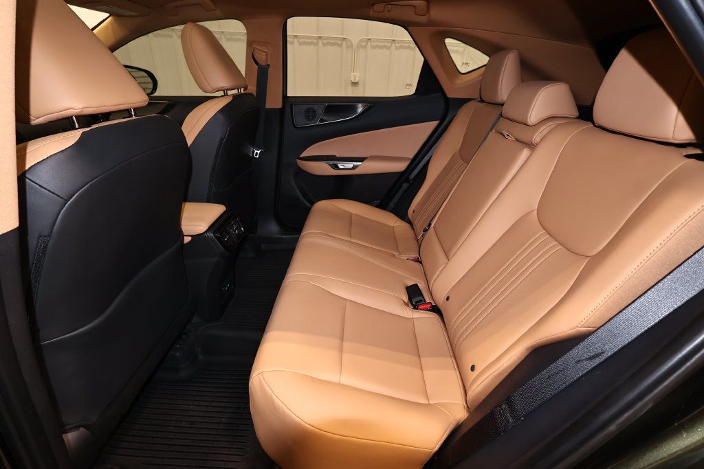 Used 2025 Lexus NX 350 AWD image 15