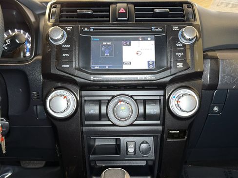 Used 2019 Toyota 4Runner TRD Off-Road Premium AWD/4WD image 16