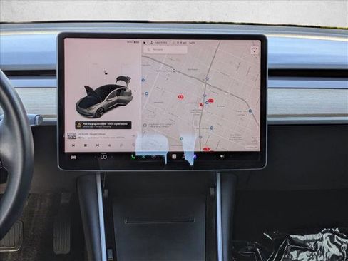 Used 2019 Tesla Model 3 Mid Range image 16