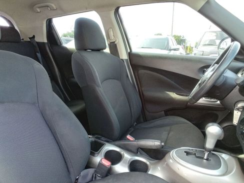 Used 2013 Nissan Juke S image 19