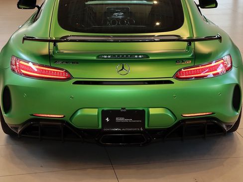 Used 2018 Mercedes-Benz AMG GT R image 33