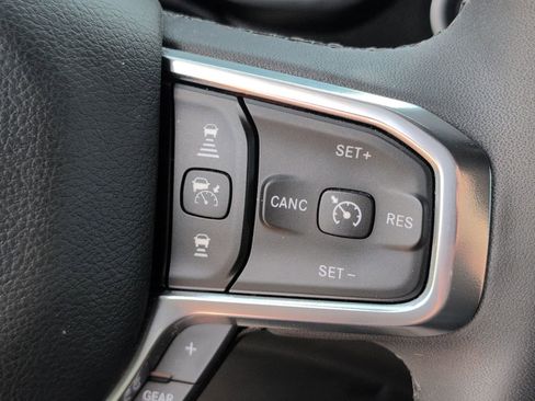 Used 2025 RAM 1500 Laramie AWD/4WD image 22