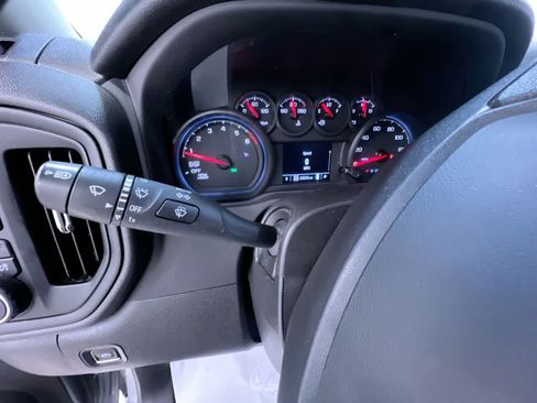 Used 2023 Chevrolet Silverado 1500 Custom AWD/4WD image 18