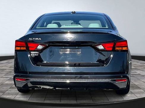 Used 2025 Nissan Altima 2.5 SV FWD image 5