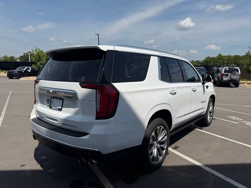 Used 2021 GMC Yukon Denali w/ Denali Premium Package AWD/4WD image 8