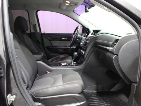 Used 2017 Chevrolet Traverse LT FWD image 23