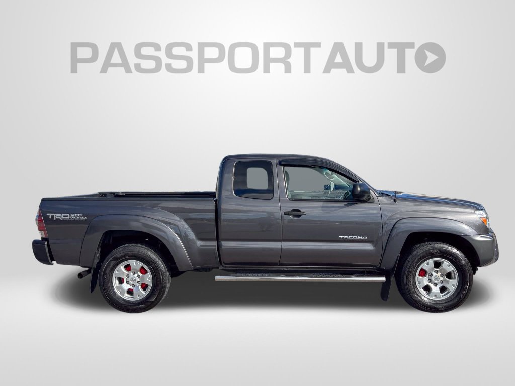 Used 2013 Toyota Tacoma 4x4 Access Cab V6 w/ TRD Off-Road Pkg image 13