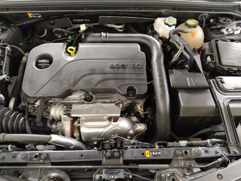Used 2023 Chevrolet Malibu RS FWD image 30