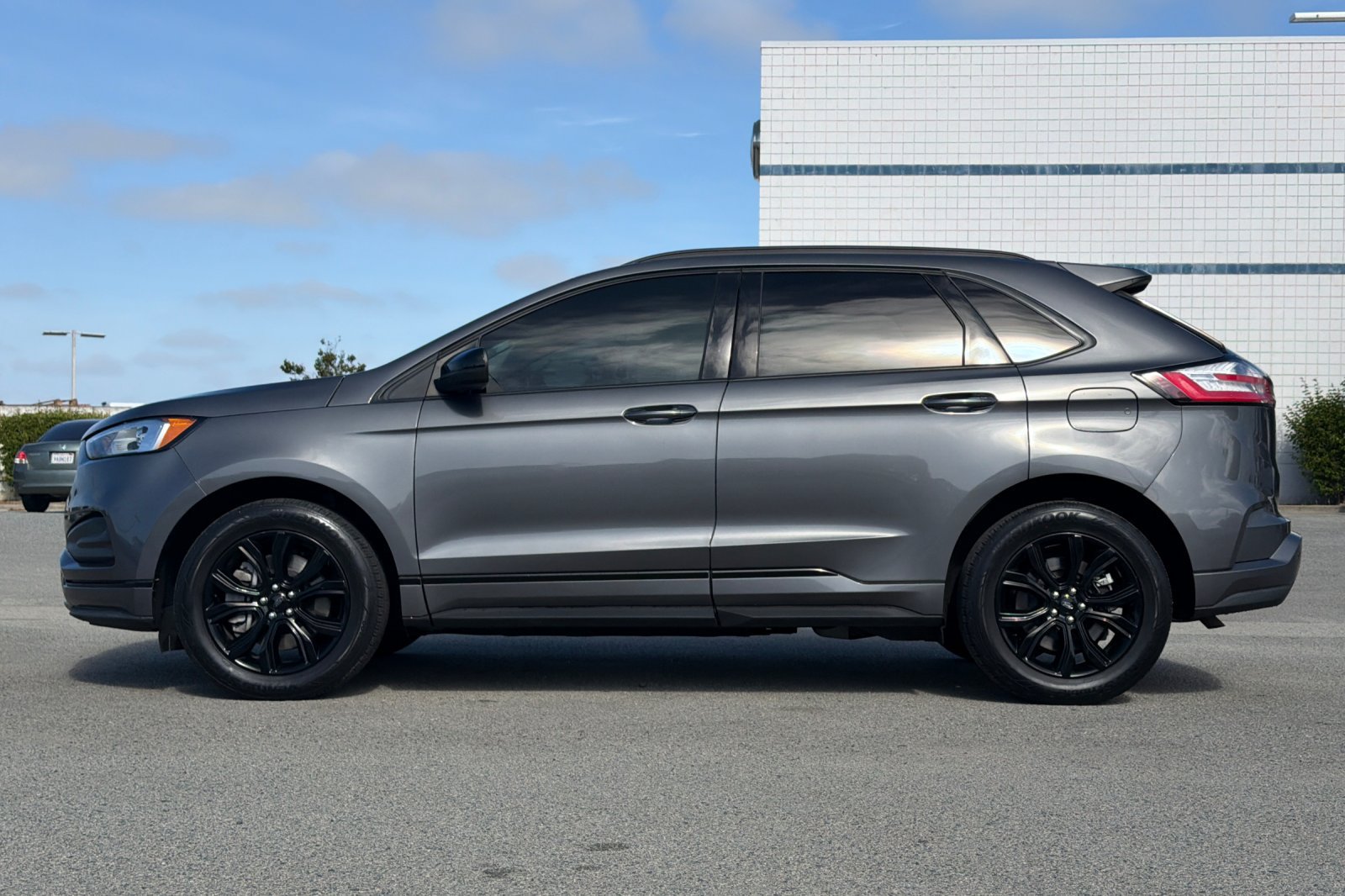 Used 2022 Ford Edge SE w/ Black Appearance Package AWD/4WD image 7
