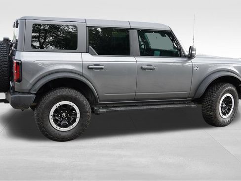 Used 2023 Ford Bronco Outer Banks w/ Sasquatch Package AWD/4WD image 4