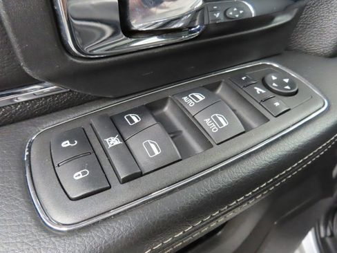 Used 2017 RAM 2500 Laramie AWD/4WD image 62