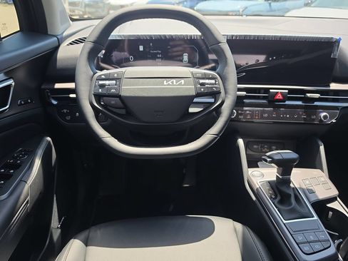 New 2026 Kia Sportage SX FWD image 14