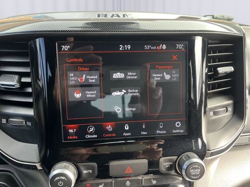 Used 2020 RAM 1500 Big Horn w/ Built-to-serve Edition image 16