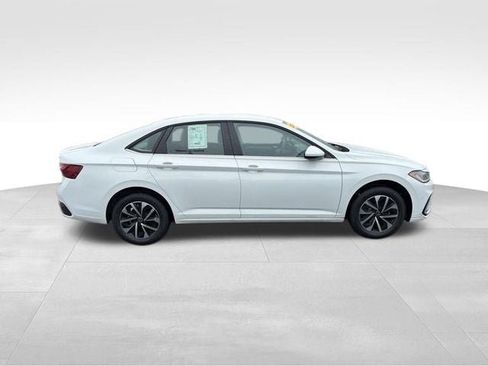 Used 2025 Volkswagen Jetta S FWD image 4