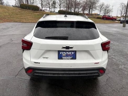 Used 2024 Chevrolet Trax RS w/ Driver Confidence Package image 6