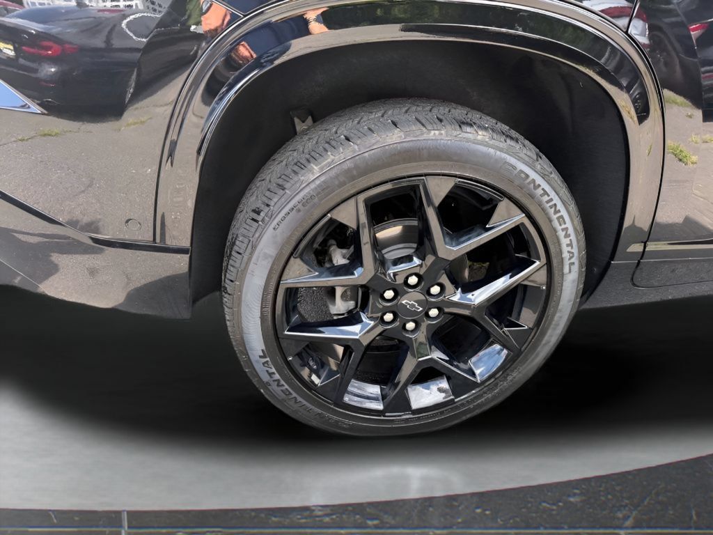 Used 2026 Chevrolet Traverse RS AWD/4WD image 15