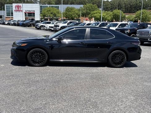 Used 2023 Toyota Camry SE FWD image 8